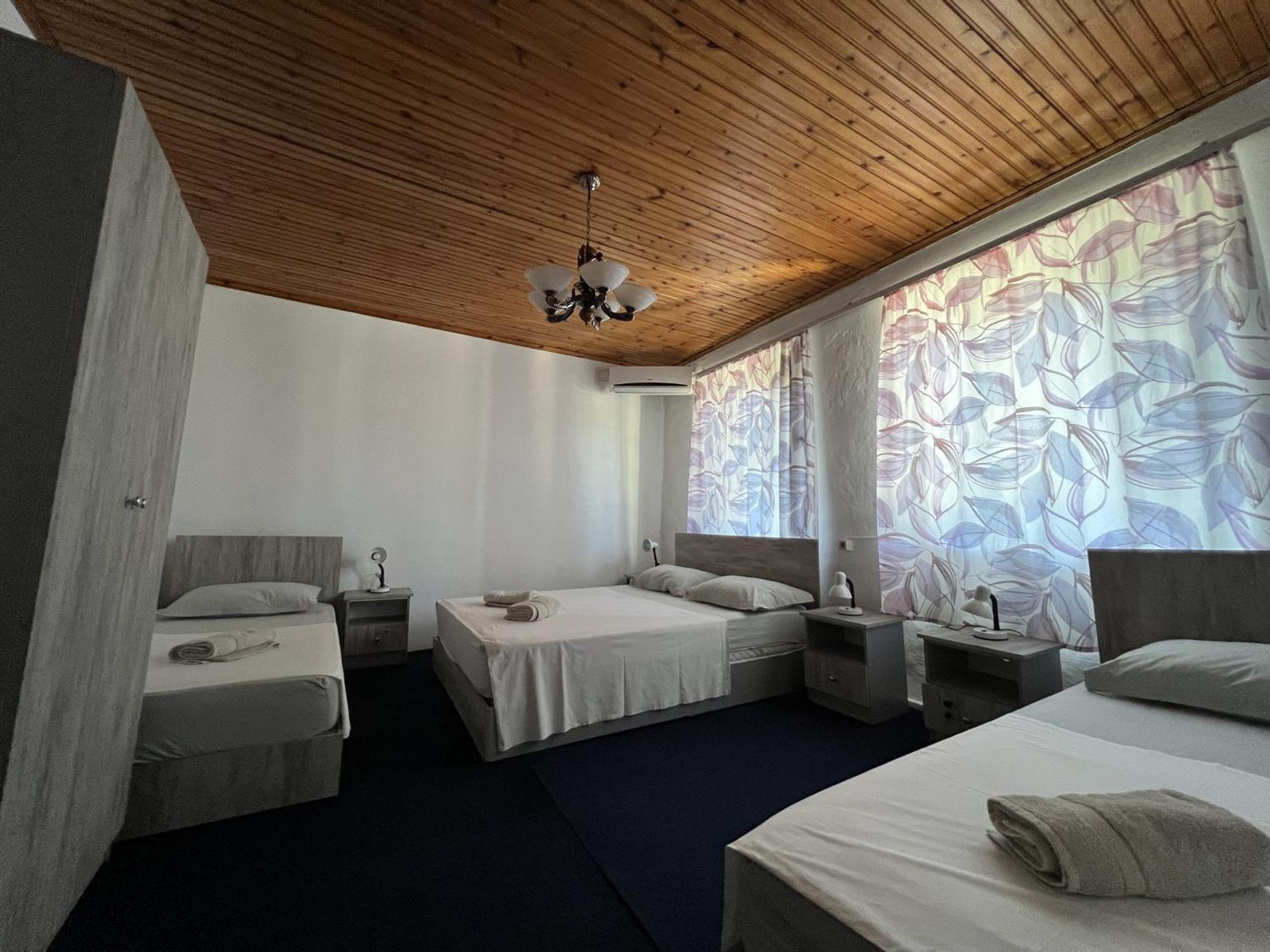 Onetwosleep Guesthouse Shkodër Exterior foto